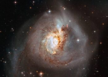 30 Samanyolu büyüklüğünde yeni bir dev galaksi keşfedildi