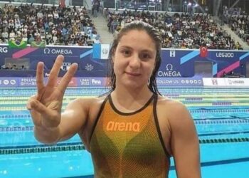 Merve Tuncel, 1500 metre yüzmede üst üste 3. kez Avrupa şampiyonu