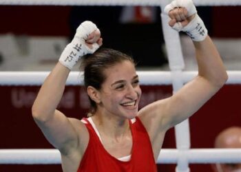 Buse Naz Çakıroğlu’ndan Avrupa Oyunları’nda altın madalya