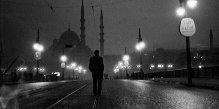 Ara Güler: A Play of Light and Shadow sergisi açılıyor