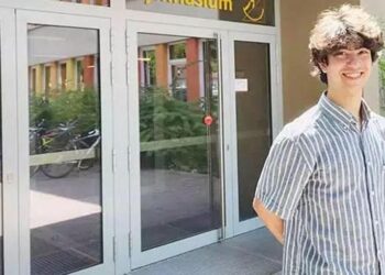 Efe Berk, 15 yaşında üniversiteli oldu