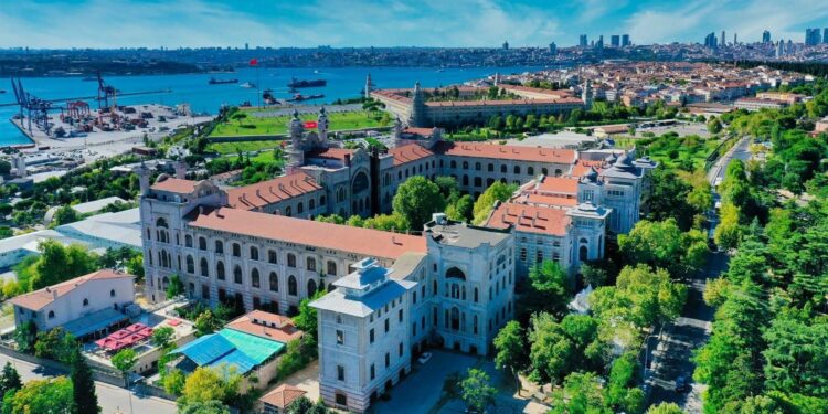 Sağlık Bilimleri Üniversitesi dünyada ilk 100’e çok yakın