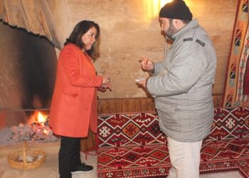 Ödüllü mimar, Keban’daki kadınları üretime yönlendirdi