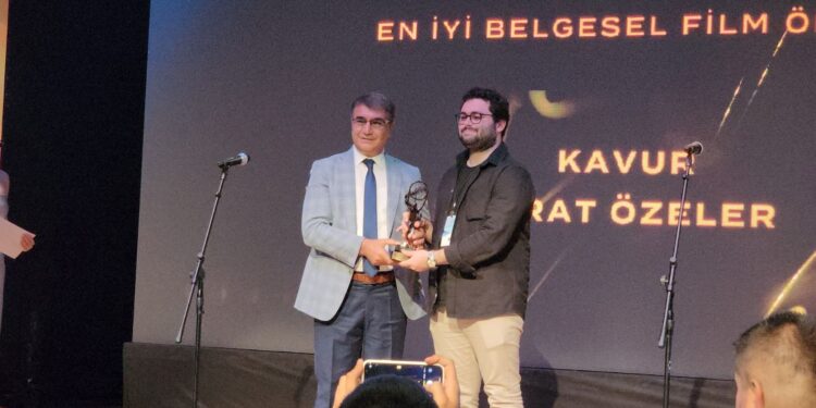 Altın Safran’ın en iyi belgesel filmi “Kavur” oldu