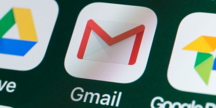 Gmail duyurdu: Yapay zeka özelliği telefonlarda kullanılabilecek!