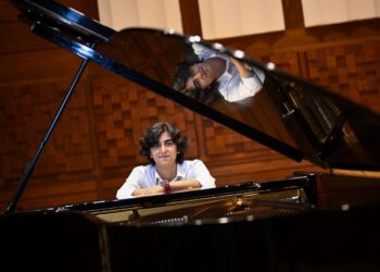 Salgın sürecinde geliştirdiği müzik yeteneği 15 yaşındaki Efe Öksüz’e İtalya’da birincilik getirdi