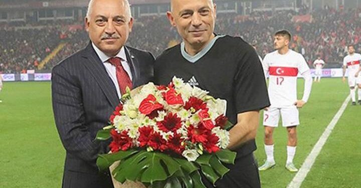 Cüneyt Çakır U20 Dünya Kupası finallerinde eğitimci olarak görev aldı