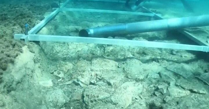 Su altında 7 bin yıllık yol keşfedildi