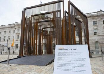 Dünyaca ünlü Londra Tasarım Bienali’nde Türkiye’yi “Açık Yapıt” projesi temsil etti