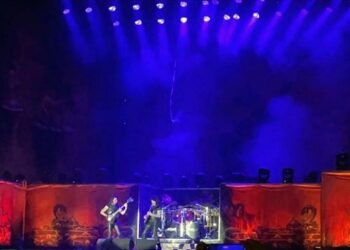 Heavy metal grubu Manowar beşinci kez İstanbul’da sahne aldı