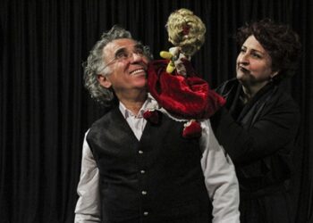 Kukla aşkıyla 35 yıl