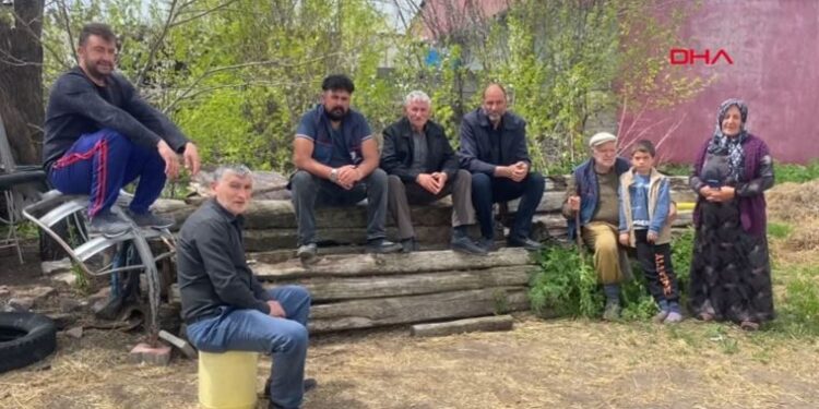 Köyde imam ve öğretmenler hariç herkesin soyadı ‘S’ ile başlıyor