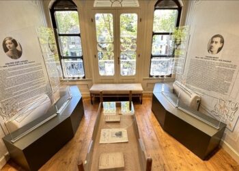 İstanbul Büyükada Edebiyat Müze Kütüphanesi açıldı