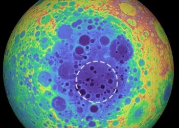 Ay’ın karanlık yüzünde dev bir yapı keşfedildi