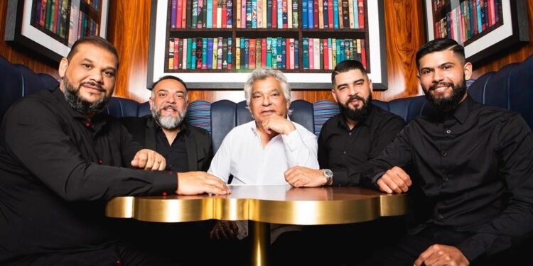 Latin müziğin efsanesi Nicolas Reyes Türkiye’ye geliyor