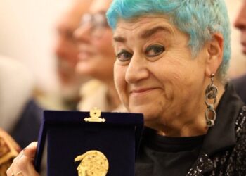 Oyuncu Serra Yılmaz’a İtalya’dan ödül