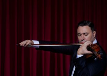 Ödüllü keman virtüözü Maxim Vengerov’dan İstanbul’da dayanışma konseri