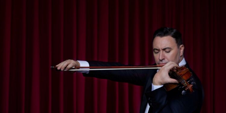 Ödüllü keman virtüözü Maxim Vengerov’dan İstanbul’da dayanışma konseri