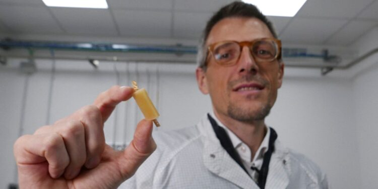 Dünyadaki ilk kez: Aç kaldığınızda yiyebileceğiniz şarj edilebilir pil üretildi