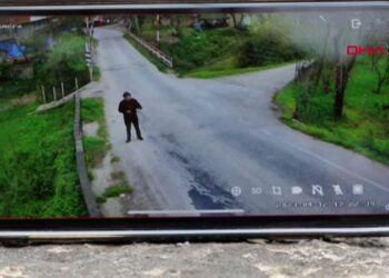 Gurbetçiler için kameralı köy yaptı