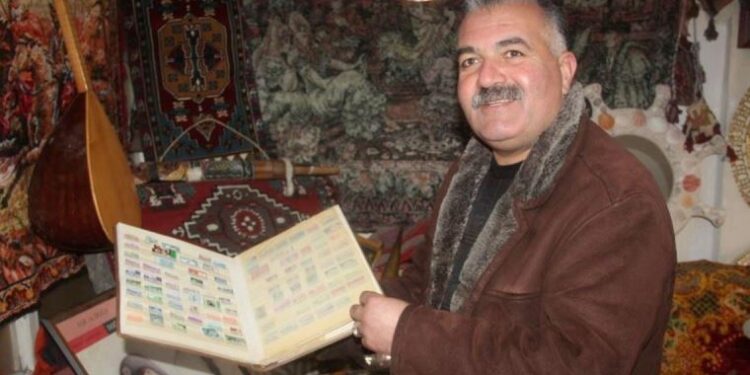 17 yılda biriktirdiği antika eşyalarına gözü gibi bakıyor