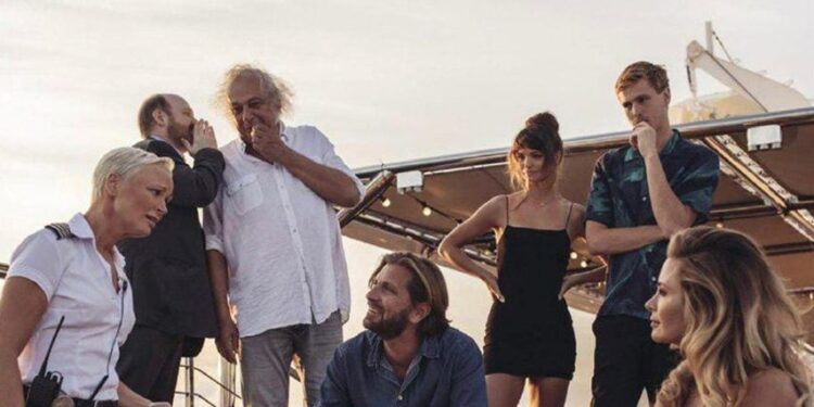 Hüzün Üçgeni filmi BAFTA’ya 3 dalda aday oldu