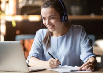 Young Executive Academy, kariyerde fırsat eşitliği sunuyor