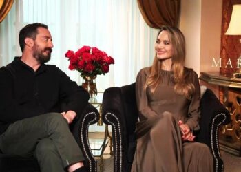 Angelina Jolie CNN TÜRK’te | HALUK Bilginer’e övgü: “Kendisi inanılmaz bir oyuncu!”