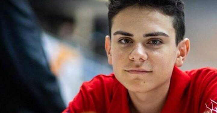 İlk 100’de bir Türk! 15 yaşındaki Ediz’den büyük başarı