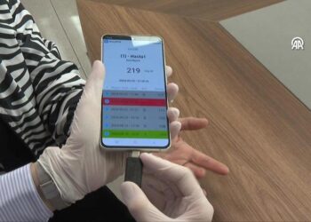 Türk bilim insanlarından hayatı kolaylaştıran buluş: Cep telefonu ile anlık şeker takibi