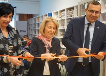TİKA Karadağ’da engelli öğrenciler için kütüphane açtı