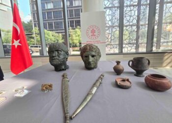 ABD’deki 14 tarihi eser Türkiye’ye iade edildi