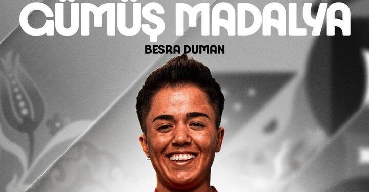 Besra Duman, gümüş madalya kazandı