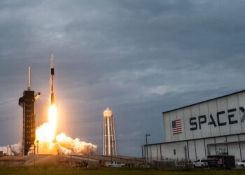SpaceX, 22 adet Starlink uydusu fırlatmaya hazırlanıyor