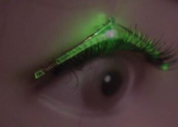 Işıldayan kirpikler göz kamaştırıyor