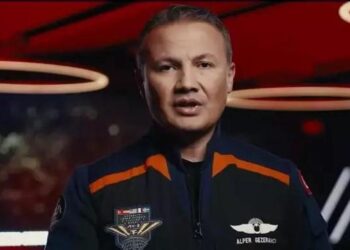 Alper Gezeravcı kimdir? Uzaya giden ilk Türk astronot Alper Gezeravcı olacak!