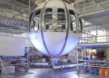 Uzaya balon yolculuğu! Uzay turizmi firması yolcularını Dünya’nın 32 kilometre yukarısına taşıyacak