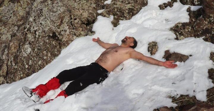 2 bin 550 rakımda kar banyosu