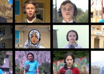 Köy okulunda okuyan öğrencilere verilen eğitimler özel kliple taçlandırıldı
