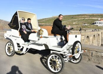 Elektrikli fayton büyük ilgi gördü