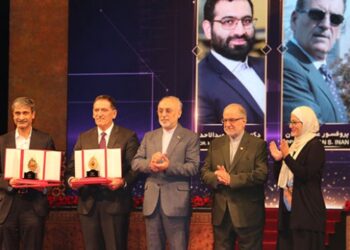 İran’da 2 Türk bilim insanı ödüle layık görüldü