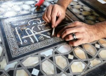 Sultanahmet Camii’nin kapıları 400 yıl sonra aynı teknikle yenileniyor