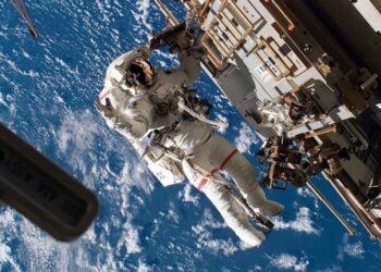 Japon astronot yanlış bilgilendirme için özür diledi