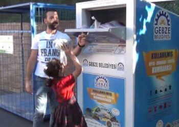 Gebzeli minikler kullanmadıkları kıyafetleri geri dönüşüme kazandırıyor