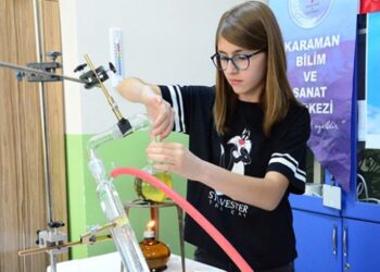 Öğrenciler atık yağları enerjiye dönüştürdü