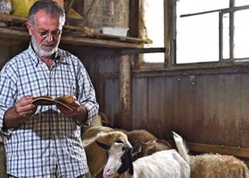 Koyuncu baba bugüne kadar 45 bin kitap biriktirdi