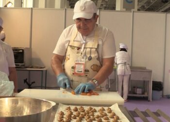 Unutkanlığını Tazelenme Üniversitesindeki eğitimle yendi