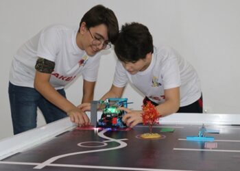 Adanalı öğrencilerin hedefi dünya şampiyonluğu