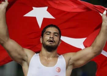 Taha Akgül’den altın madalya