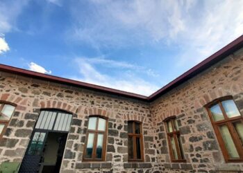 Atıl tarihi konak restore edilip kütüphaneye dönüştürüldü